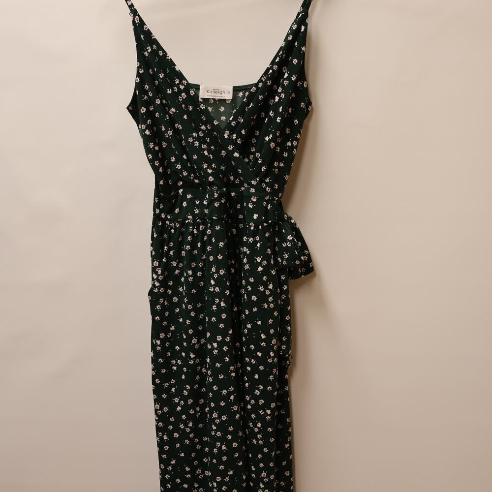 Kaileigh XSP Tall Jumpsuit Spaghetti Straps Green Floral Tie Waist Front Pocket